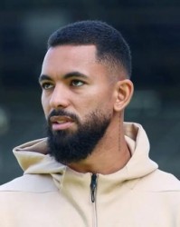 天博体育-维拉有意签回旧将道格拉斯·路易斯